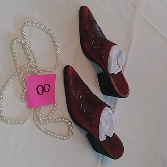 Boot - Picture 4 of 4